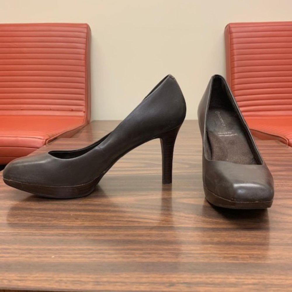 Rockport Square toe Leather Platform Pumps